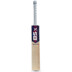 English Willow Cricket Bat - DOMINATOR